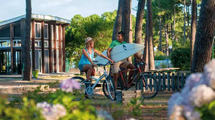 Biscarrosse départ en vélo pour la plage